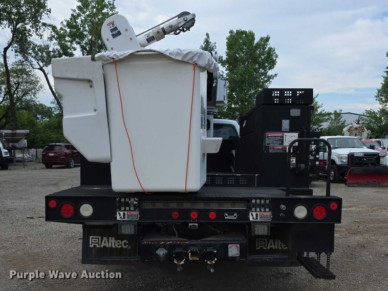 image for item FI0994 2012 Ford F550 Super Duty XL bucket truck