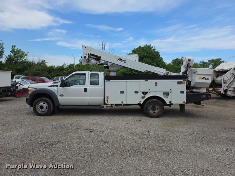 image for item FI0994 2012 Ford F550 Super Duty XL bucket truck