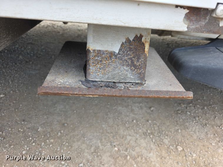 image for item FI0994 2012 Ford F550 Super Duty XL bucket truck