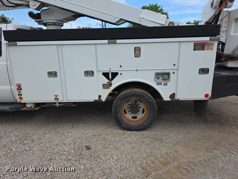 image for item FI0994 2012 Ford F550 Super Duty XL bucket truck