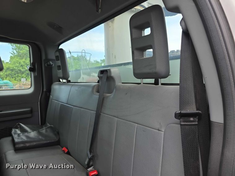 image for item FI0994 2012 Ford F550 Super Duty XL bucket truck