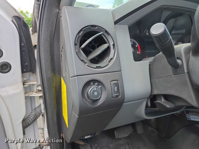 image for item FI0994 2012 Ford F550 Super Duty XL bucket truck