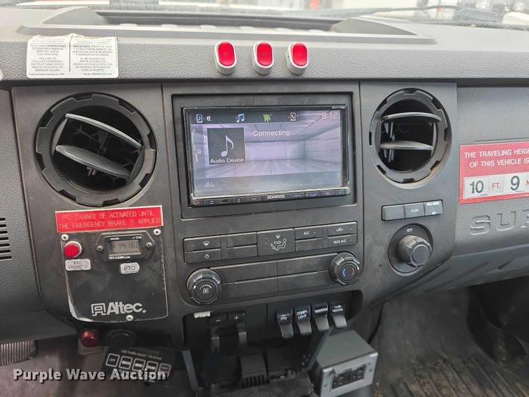 image for item FI0994 2012 Ford F550 Super Duty XL bucket truck