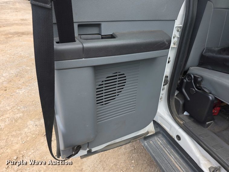 image for item FI0994 2012 Ford F550 Super Duty XL bucket truck