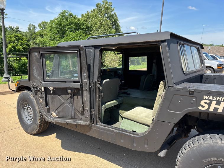 image for item LS9746 1991 Am General M1038 SUV