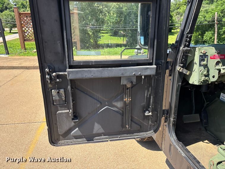 image for item LS9746 1991 Am General M1038 SUV