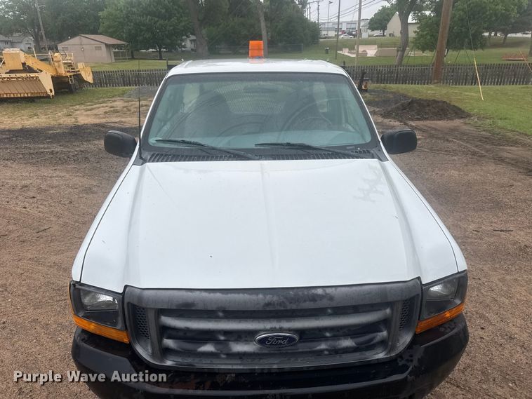 image for item MX9180 1999 Ford F250 Super Duty flatbed pickup truck