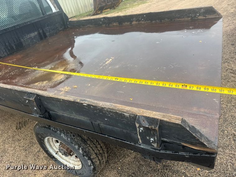 image for item MX9180 1999 Ford F250 Super Duty flatbed pickup truck