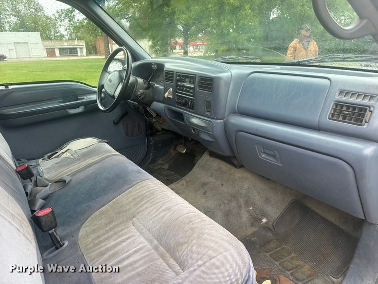 image for item MX9180 1999 Ford F250 Super Duty flatbed pickup truck