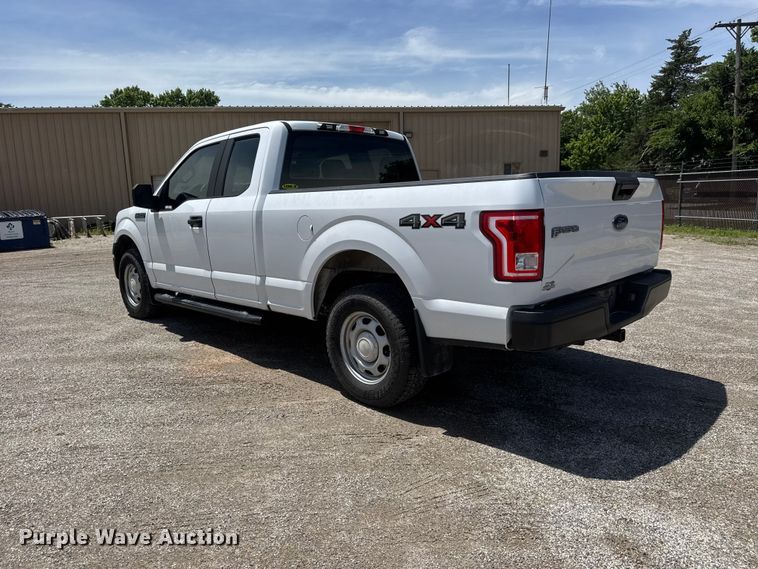 image for item NA9392 2016 Ford F150 XL Ext. Cab pickup truck