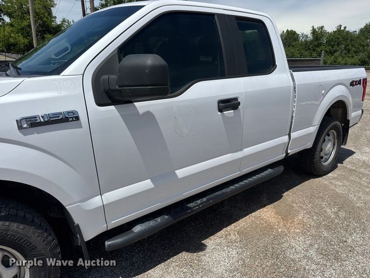image for item NA9392 2016 Ford F150 XL Ext. Cab pickup truck
