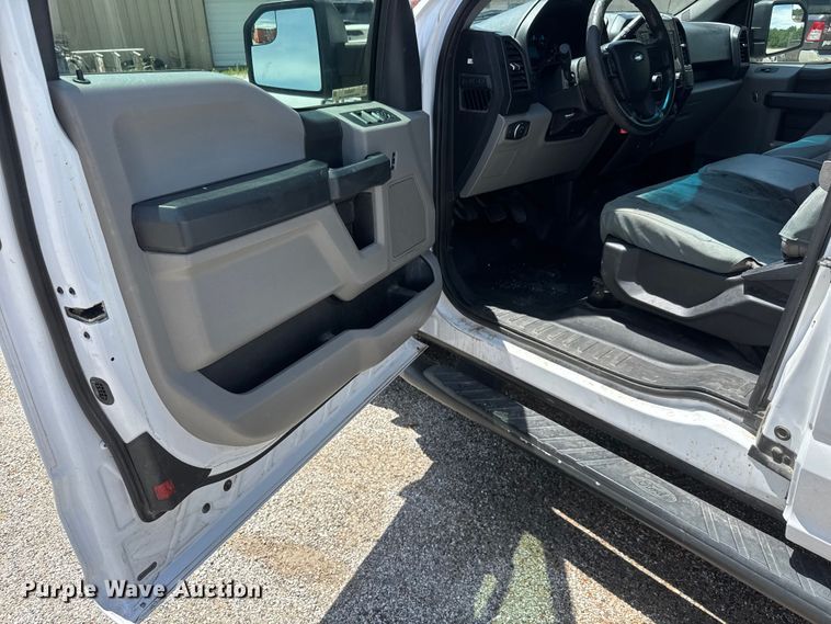 image for item NA9392 2016 Ford F150 XL Ext. Cab pickup truck