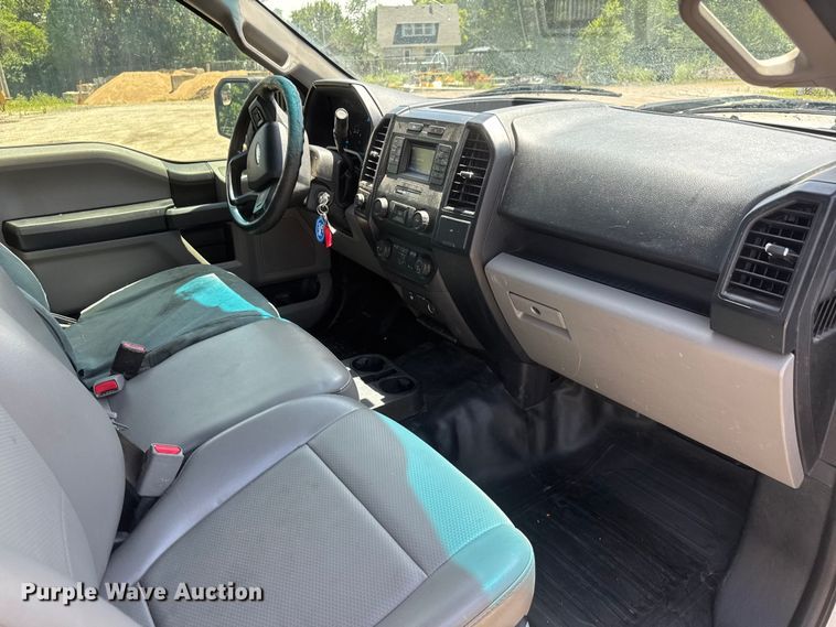 image for item NA9392 2016 Ford F150 XL Ext. Cab pickup truck