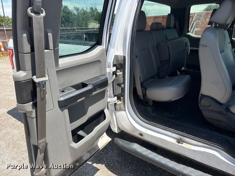image for item NA9392 2016 Ford F150 XL Ext. Cab pickup truck