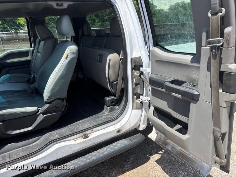 image for item NA9392 2016 Ford F150 XL Ext. Cab pickup truck