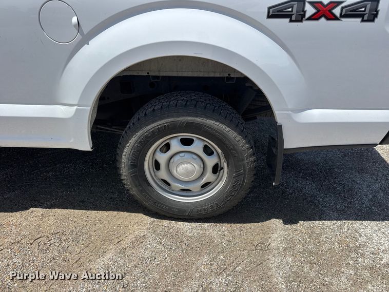 image for item NA9392 2016 Ford F150 XL Ext. Cab pickup truck