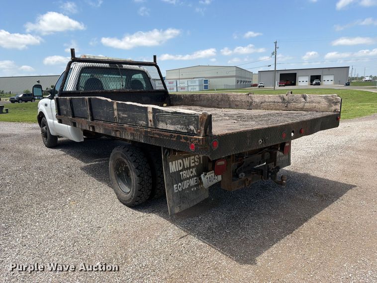 image for item NA9504 2001 Ford F350 Super Duty dump bed pickup truck