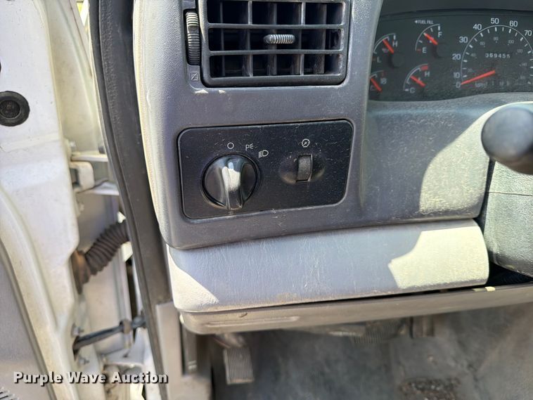 image for item NA9504 2001 Ford F350 Super Duty dump bed pickup truck