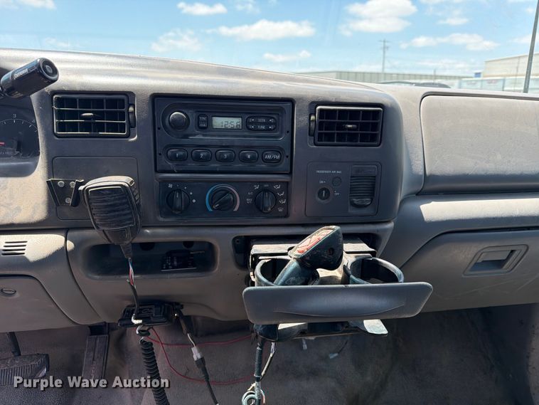 image for item NA9504 2001 Ford F350 Super Duty dump bed pickup truck