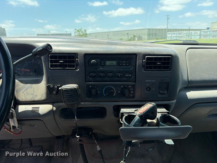 image for item NA9504 2001 Ford F350 Super Duty dump bed pickup truck