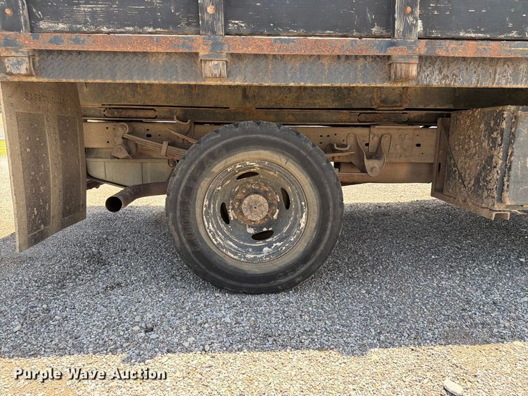 image for item NA9504 2001 Ford F350 Super Duty dump bed pickup truck