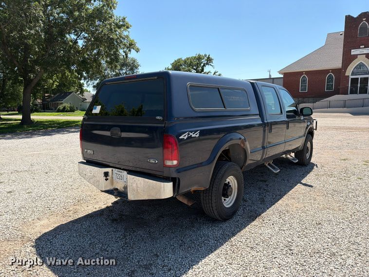 image for item NA9507 2003 Ford F350 Super Duty Crew Cab pickup truck