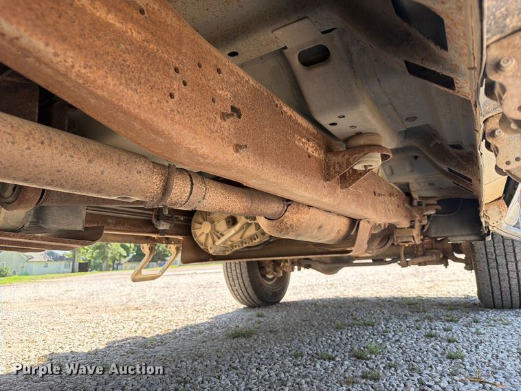 image for item NA9507 2003 Ford F350 Super Duty Crew Cab pickup truck