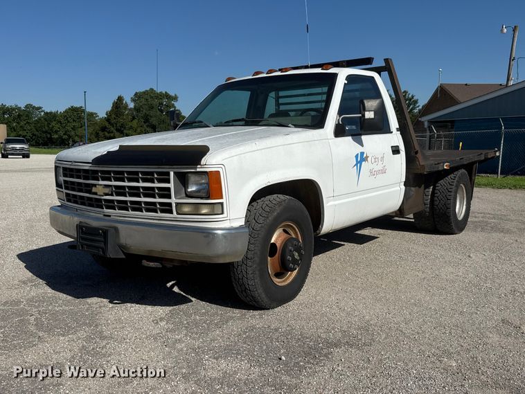 1991 Chevrolet C3500 dump flatbed pickup truck