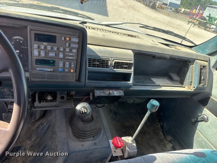 image for item NA9528 1991 Chevrolet C3500 dump flatbed pickup truck