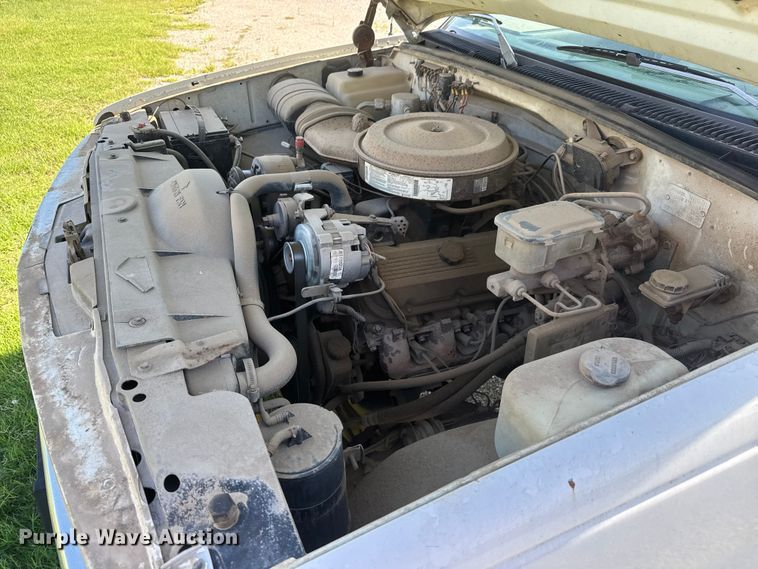 image for item NA9528 1991 Chevrolet C3500 dump flatbed pickup truck