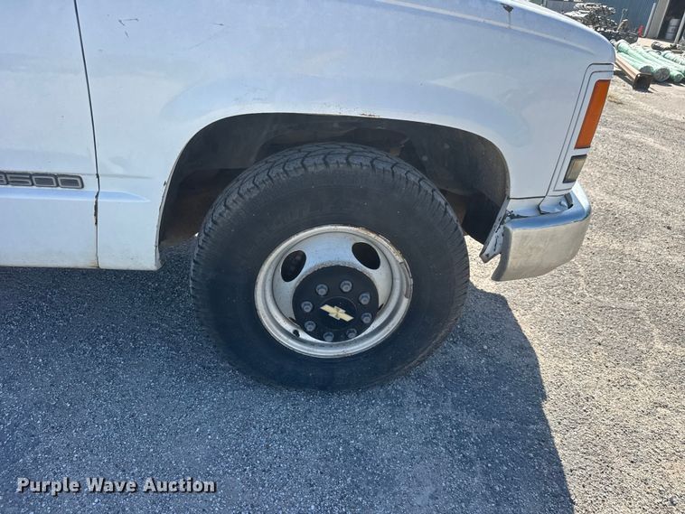 image for item NA9528 1991 Chevrolet C3500 dump flatbed pickup truck