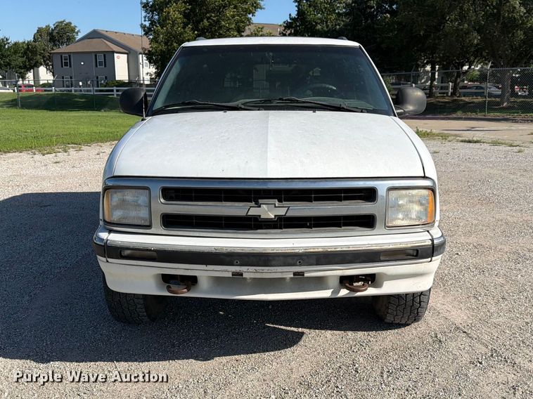 image for item NA9531 1997 Chevrolet Blazer SUV
