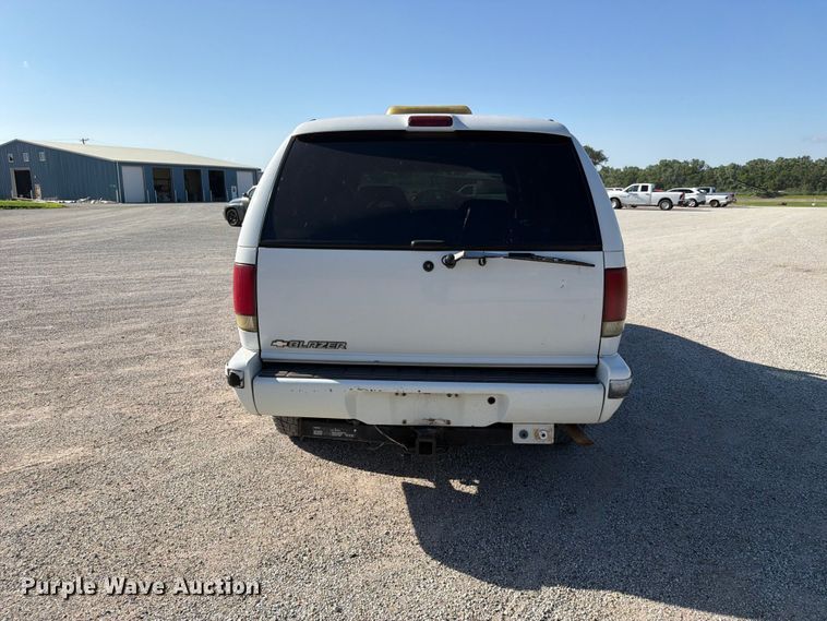 image for item NA9531 1997 Chevrolet Blazer SUV