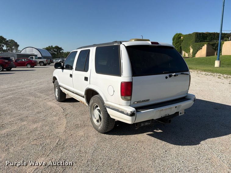 image for item NA9531 1997 Chevrolet Blazer SUV