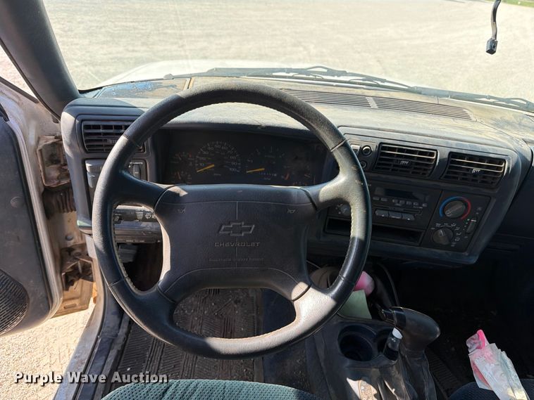 image for item NA9531 1997 Chevrolet Blazer SUV