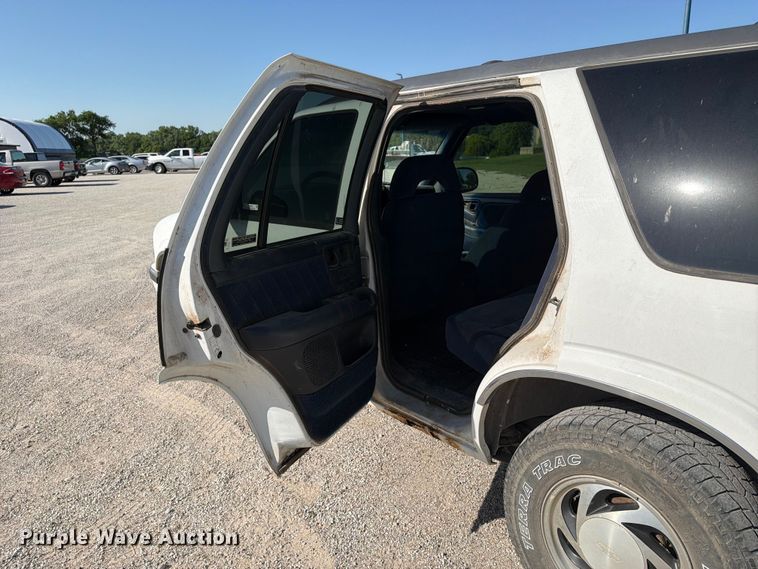 image for item NA9531 1997 Chevrolet Blazer SUV