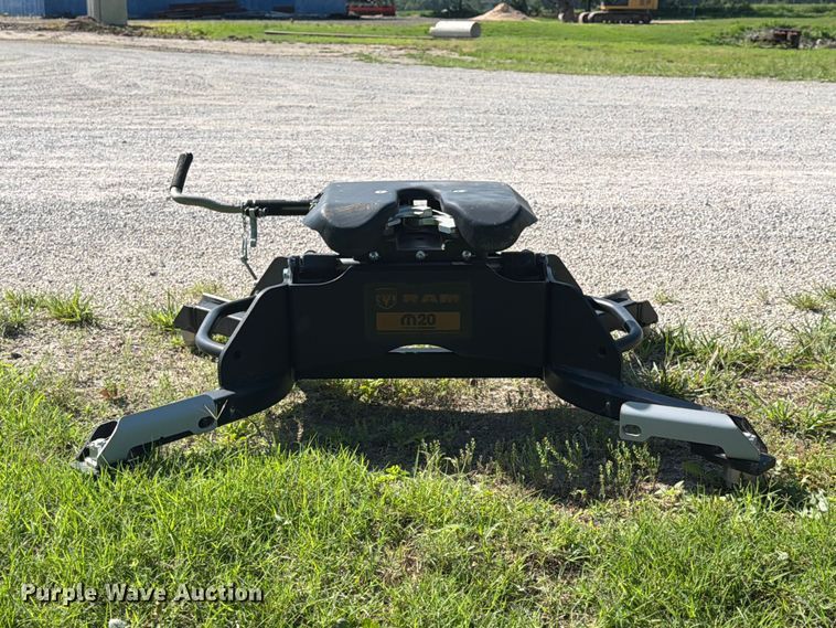 image for item NA9533 RAM Mopar 20 fifth wheel hitch