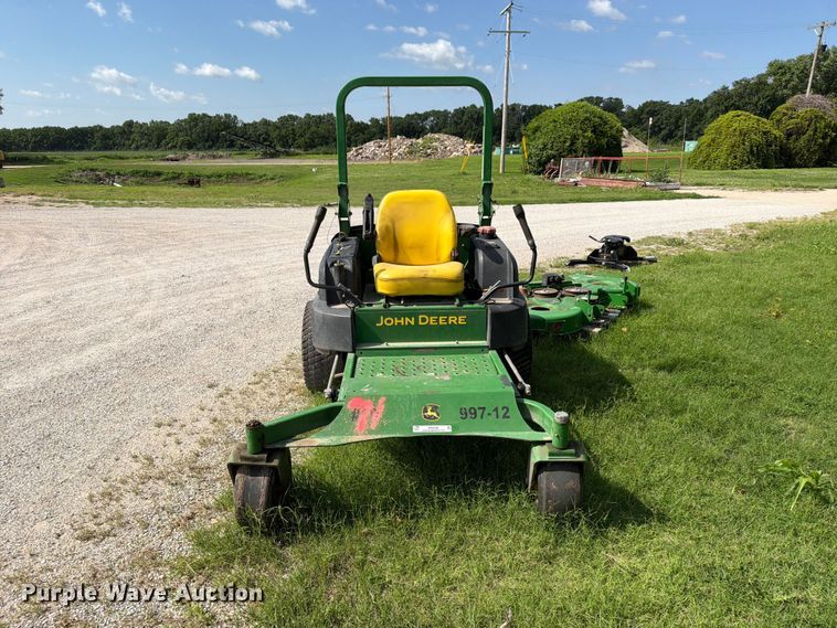 image for item NA9536 John Deere 997 ZTR lawn mower