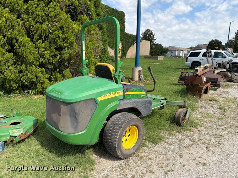 image for item NA9536 John Deere 997 ZTR lawn mower