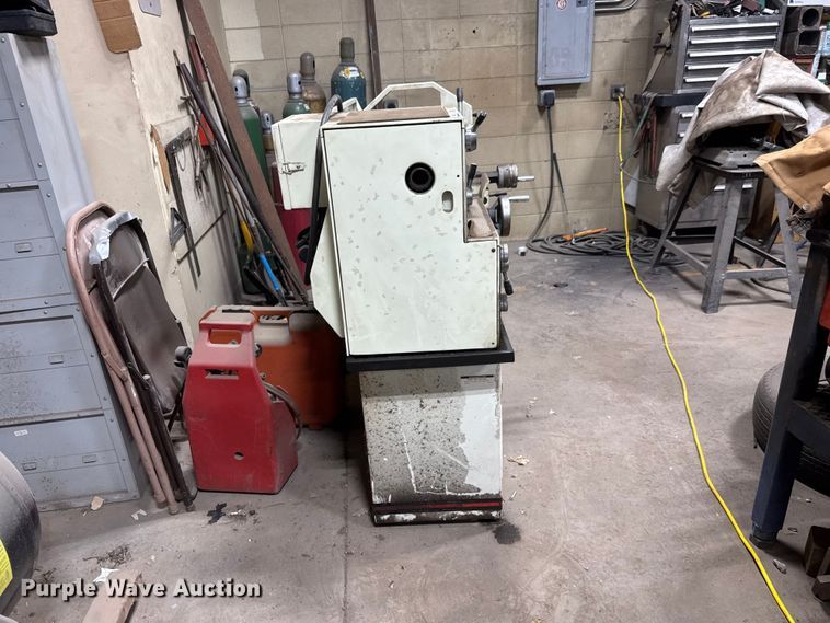 image for item NA9538 Jet GHB-1340A lathe