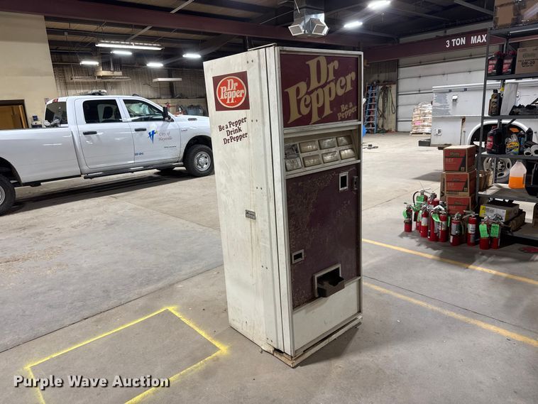 image for item NA9539 Dixie-Narco DN 276 162/6 vending machine