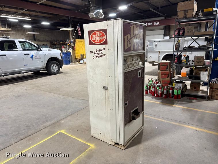 image for item NA9539 Dixie-Narco DN 276 162/6 vending machine