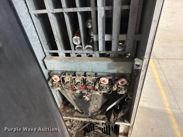image for item NA9539 Dixie-Narco DN 276 162/6 vending machine