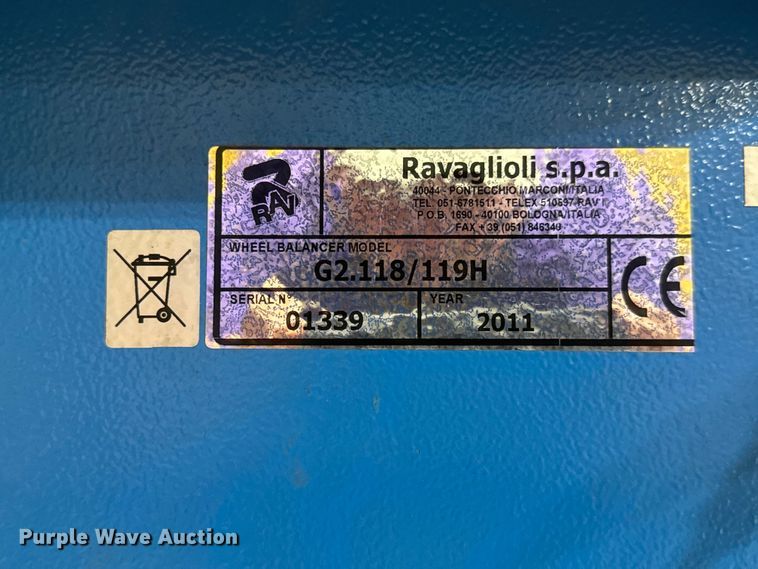 image for item NA9540 2011 Ravaglioli G2.118/119H tire machine