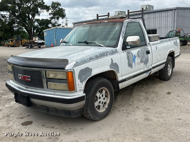 image for item NA9541 1993 GMC C1500 pickup truck