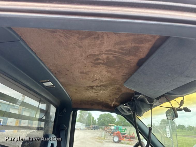 image for item NA9541 1993 GMC C1500 pickup truck