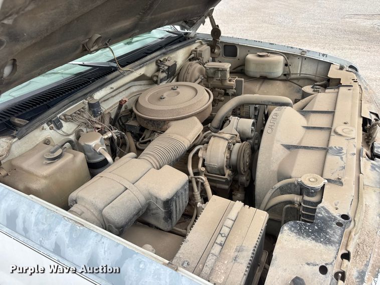 image for item NA9541 1993 GMC C1500 pickup truck