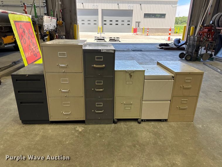 image for item ND9533 (6) filing cabinets