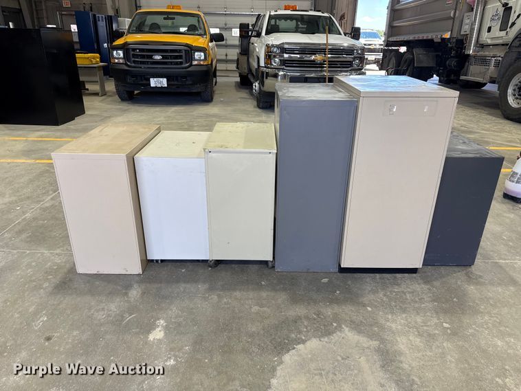 image for item ND9533 (6) filing cabinets