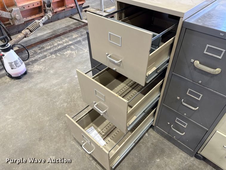 image for item ND9533 (6) filing cabinets